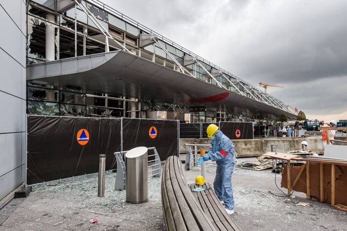Policía y gobierno acuerdan abrir aeropuerto de Bruselas