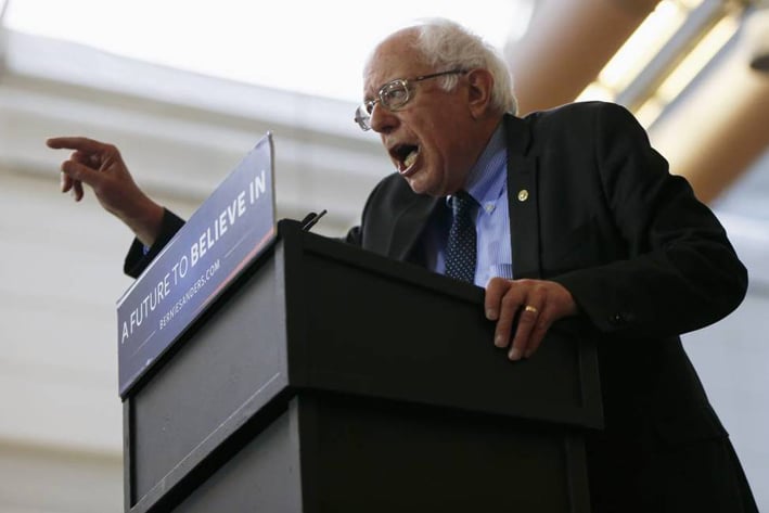 Sanders intensifica su campaña en Nueva York