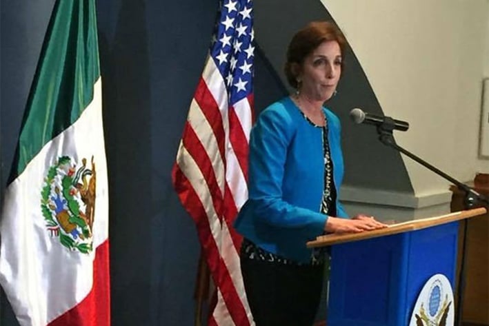 Honrada de iniciar tarea diplomática en México