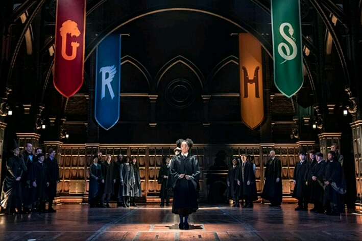 Obra teatral de 'Harry Potter' hechiza al público en preestreno