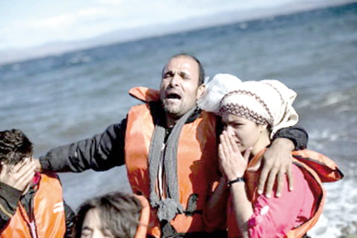 Rescatan a 250 migrantes  de un naufragio en Grecia