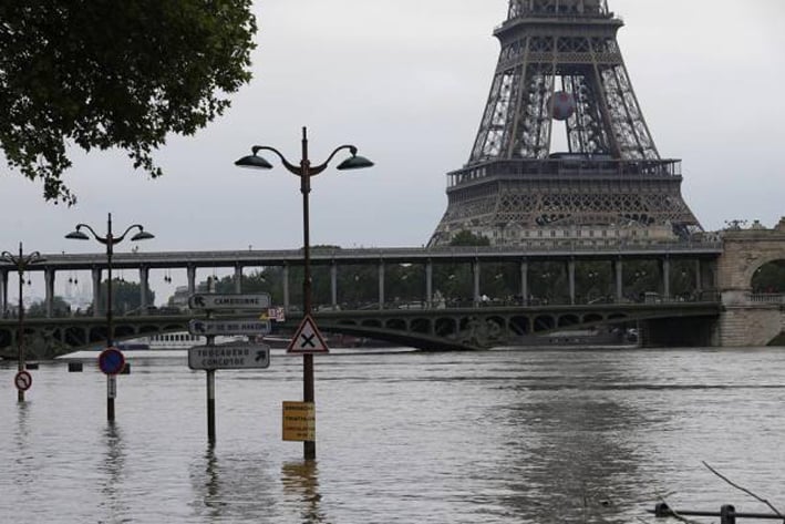 Tras inundación, el Louvre reabrirá sus puertas mañana