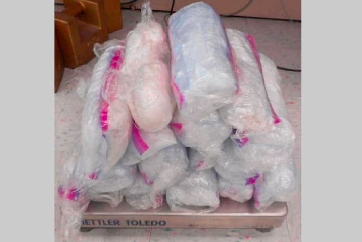 Encuentran metanfetaminas  en camioneta de hija de Saldívar