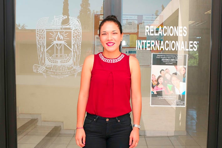 Alumna Colombiana  hace prácticas  en la UA de C