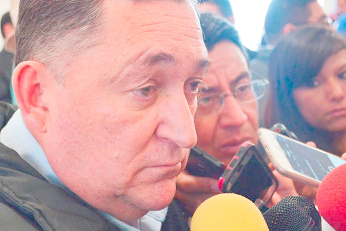 Confirma Isidro  aspiraciones por  la Gubernatura
