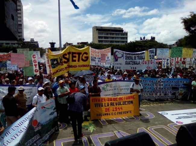 Festeja Guatemala Revolución de Octubre