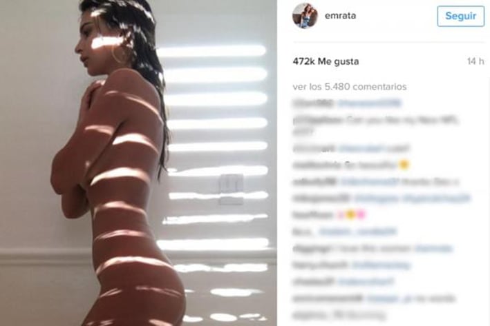Emily Ratajkowski impacta con nuevo desnudo