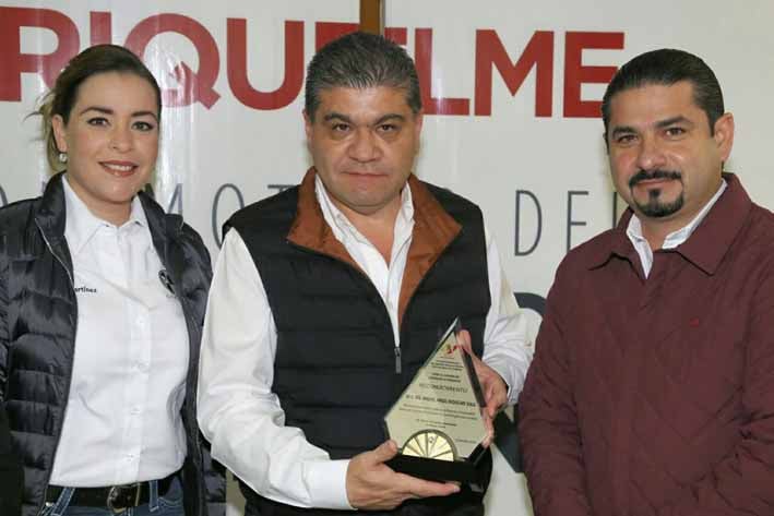 Entrega Miguel Ángel Riquelme 3er Informe de Gobierno al PRI Torreón