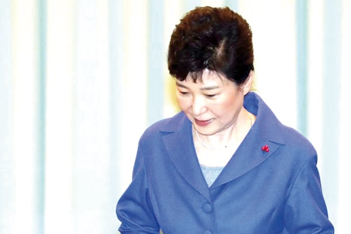 Destituyen a presidenta surcoreana