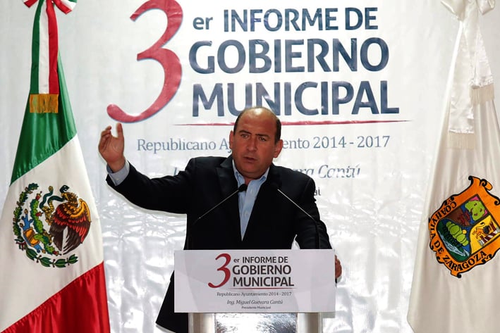 Reconocen alcaldes trabajo  de Rubén Moreira Valdez