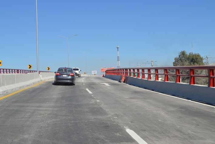 Inaugura Gobernador un  puente más en Coahuila