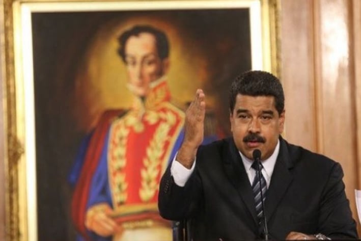 Declaran ‘abandono  de cargo’ a Maduro