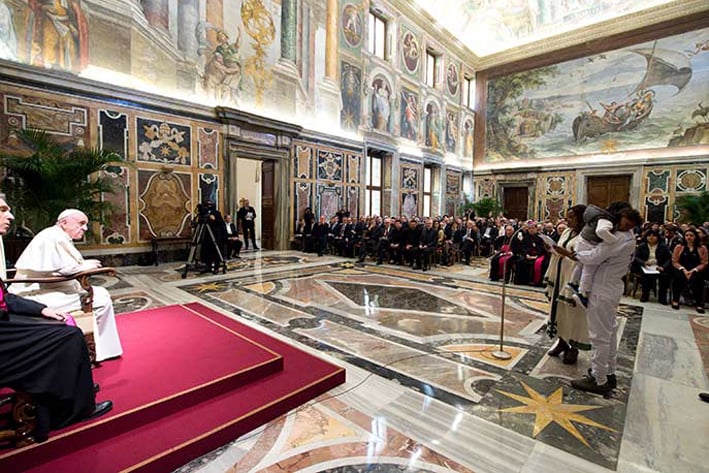 El Papa censura la 'demagogia populista'