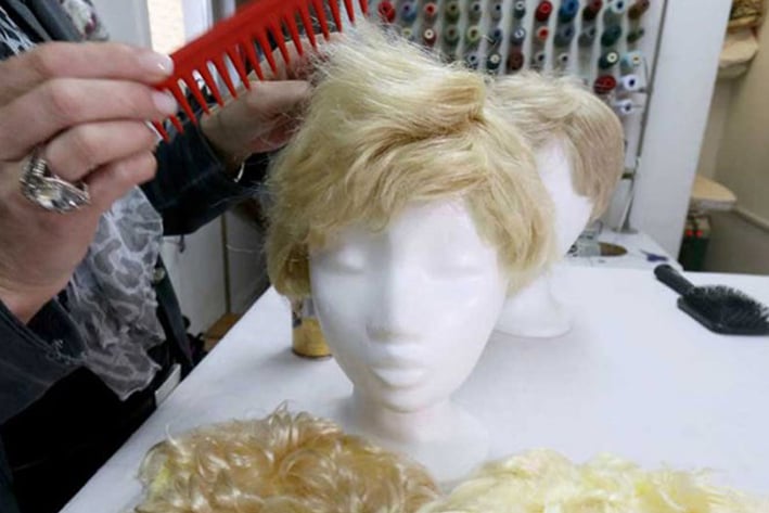 Un éxito las ‘pelucas estilo Donald Trump’