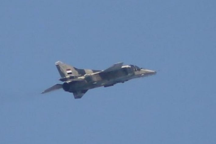 Derriban avión militar sirio