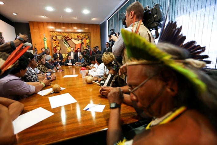 Protestan indígenas en Brasil contra Temer