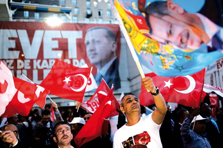 Presidente Erdogan gana referendo en Turquía