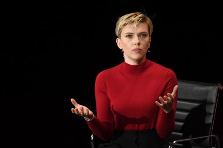 Scarlett Johansson, entre la política e Ivanka Trump