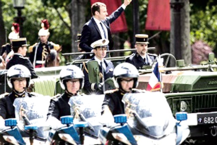 Macron asume la presidencia de Francia