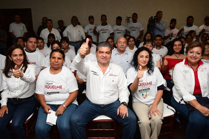 Dejan militancia de PAN y UDC y se adhieren a Miguel Riquelme