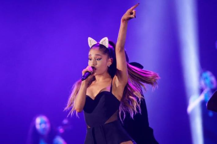 Ariana Grande suspende conciertos hasta junio