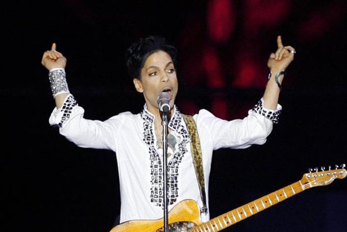Universal pide anular contrato de 31 mdd de música de Prince