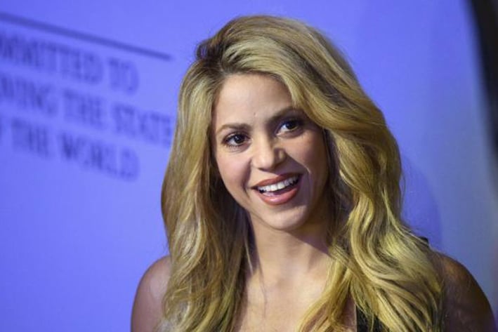 Shakira lanza nuevo disco después de tres años de silencio