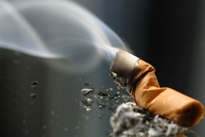 Afecta el cigarro hasta a quienes no  sean fumadores activos ni pasivos