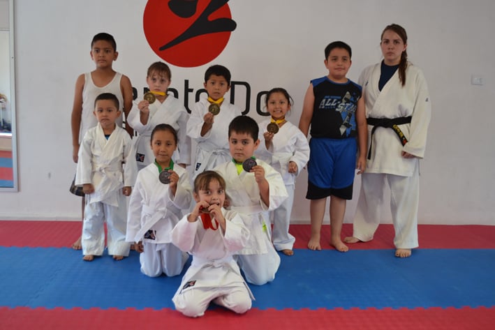 Abre nueva escuela de Karate