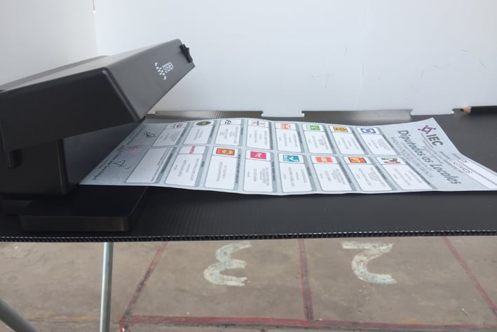 Muestra el IEC a ciudadanos autenticidad de boletas electorales