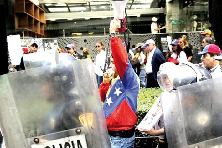 Constituyente en Venezuela es ‘una farsa’: EU