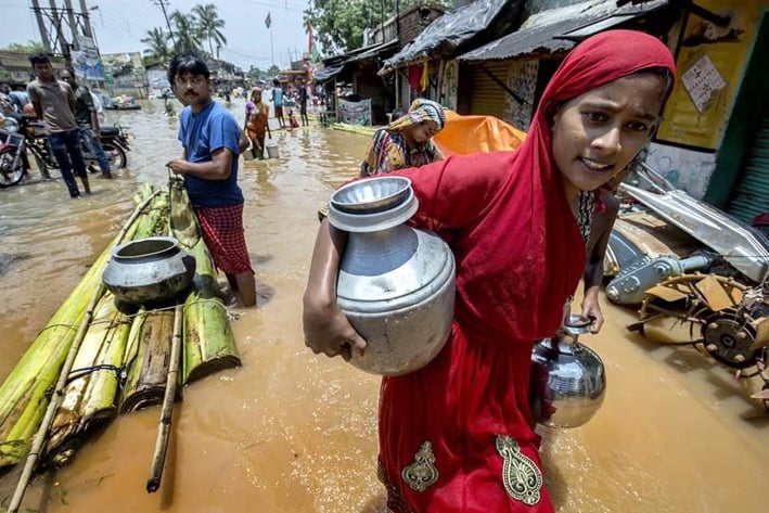 Evacúan a millones por lluvias en India