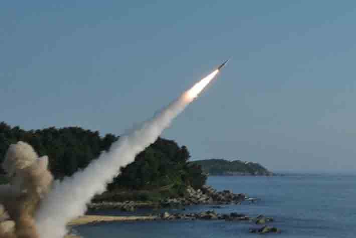 Responden a Norcorea con prueba de misiles