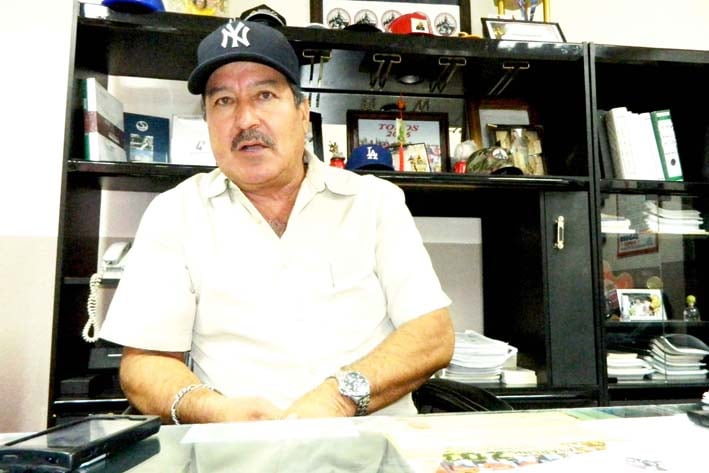 Pretende Villanueva romper la paz laboral