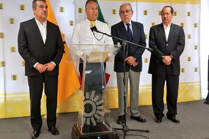 Rumbo a 2018, ex Presidentes del PRD se suman a AMLO