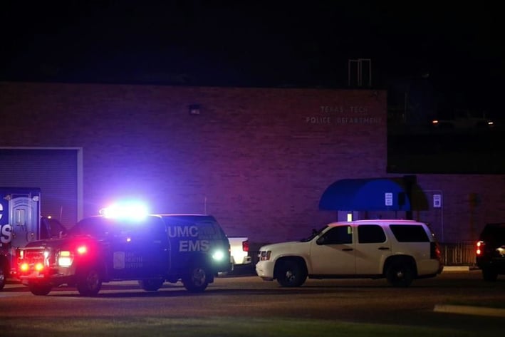Mata estudiante a policía en Texas