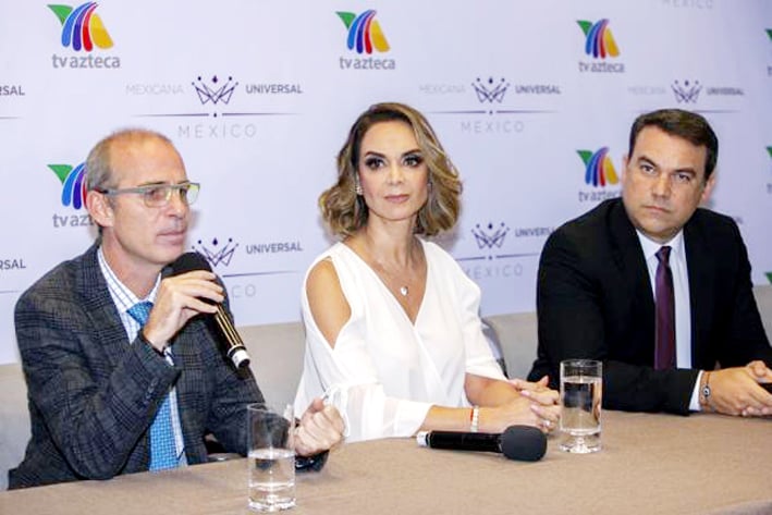 Lupita Jones firma contrato con TV Azteca