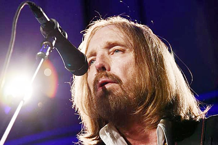 Policía de Los Ángeles asegura no puede confirmar muerte de Tom Petty
