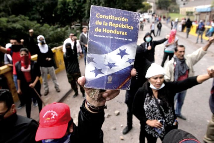 Suspenden protestas en Honduras