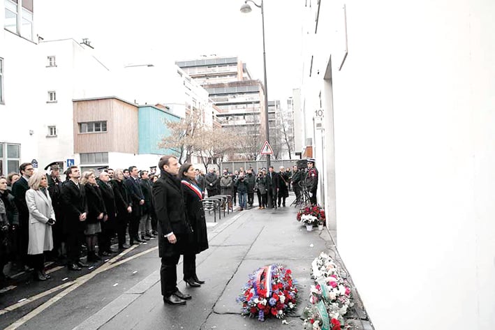 Conmemora Francia atentados contra 'Charlie Hebdo'