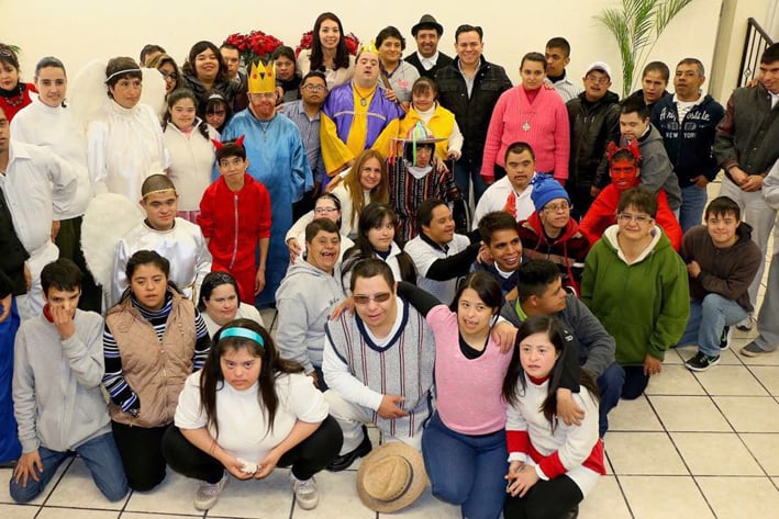 Convive Marcela Gorgón con alumnos del CISPED