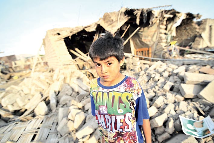 Más de 100 viviendas destruidas por sismo