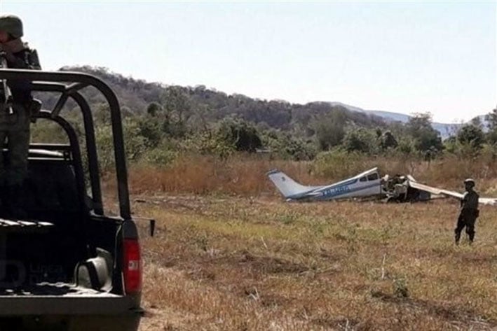 Desplome de avioneta deja dos muertos en Sinaloa