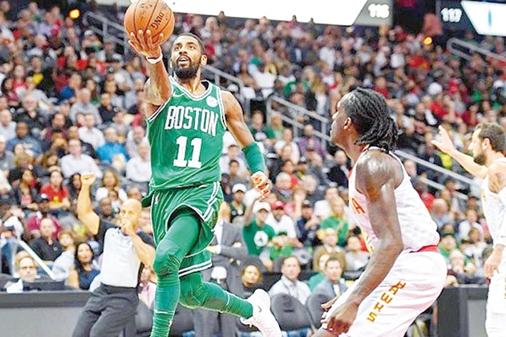 Celtics arrasan a los Pistones