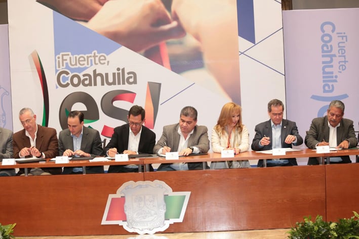 Sellan Pacto por la Paz Laboral en Coahuila
