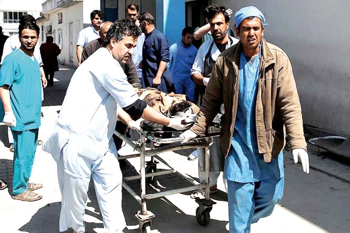 Bombazo en Afganistán deja al menos 32 muertos