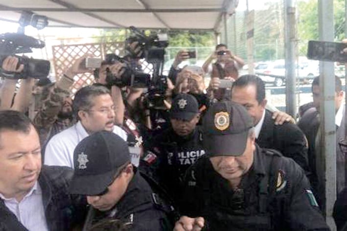 Exoneran a ex funcionario de Javier Duarte por desvío