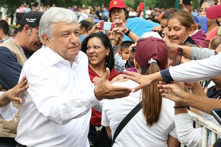 López Obrador señala compra de votos