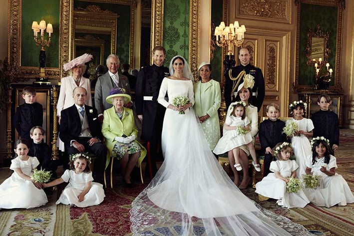 Realeza británica comparte fotos familiares de la boda real