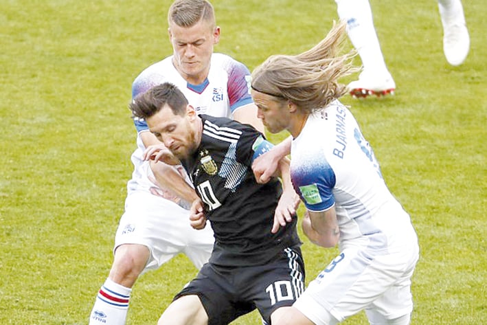 Argentina empata con Islandia